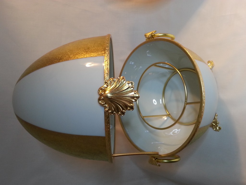 Martelé or mat avec intérieur Support caviar